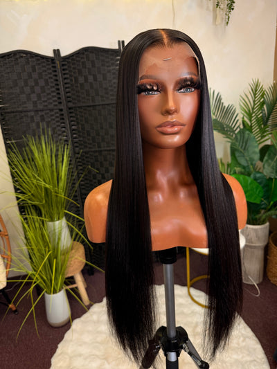 13x4 HD lace wig straight 26”