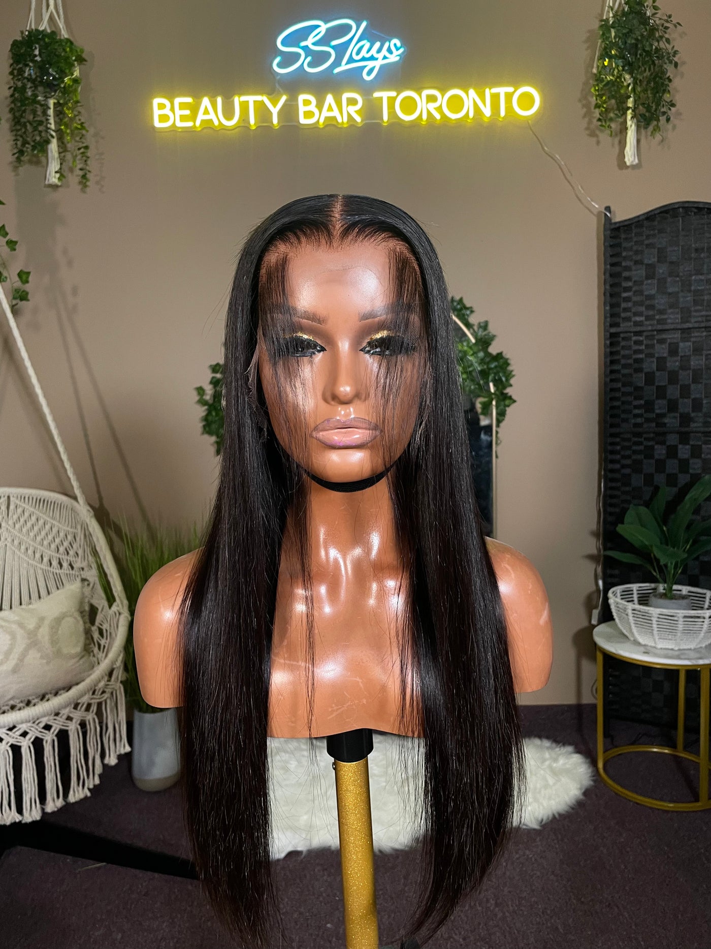 22” 13x6 HD lace wig straight