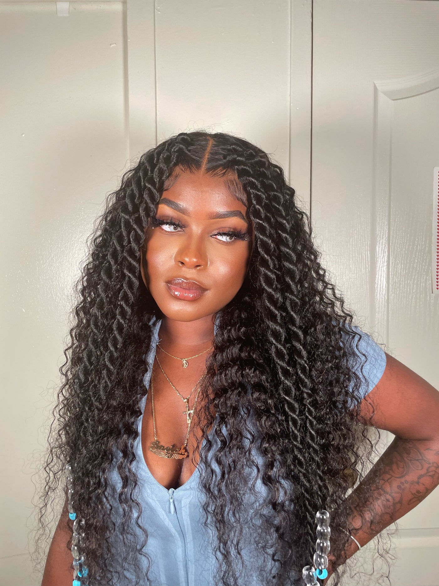 30” curly wig with twist